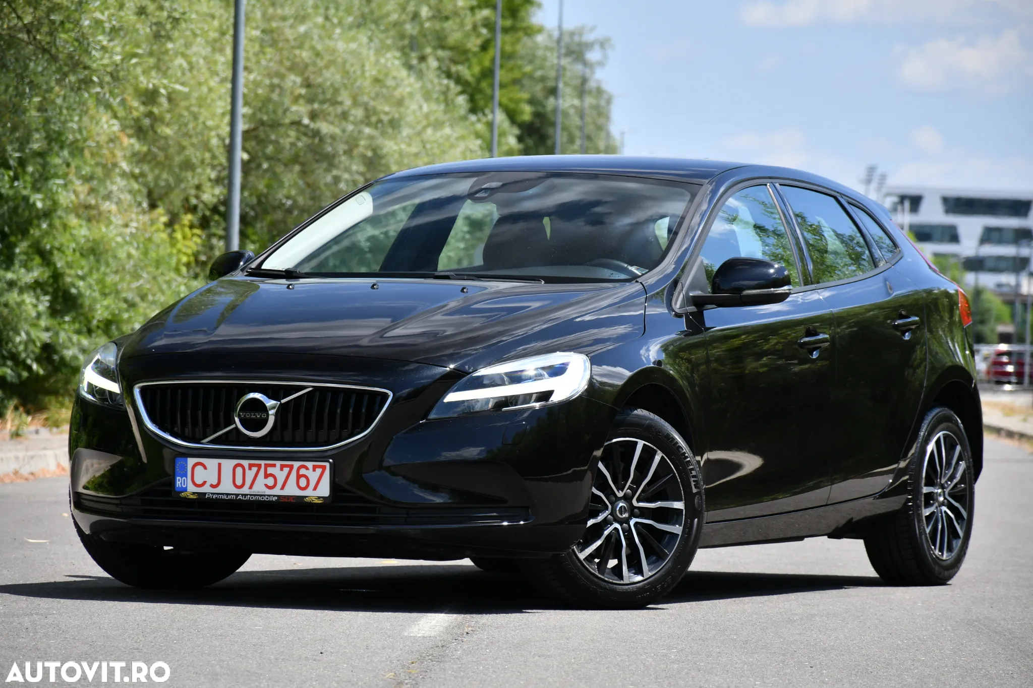 Volvo V40 T2 Summum - 14