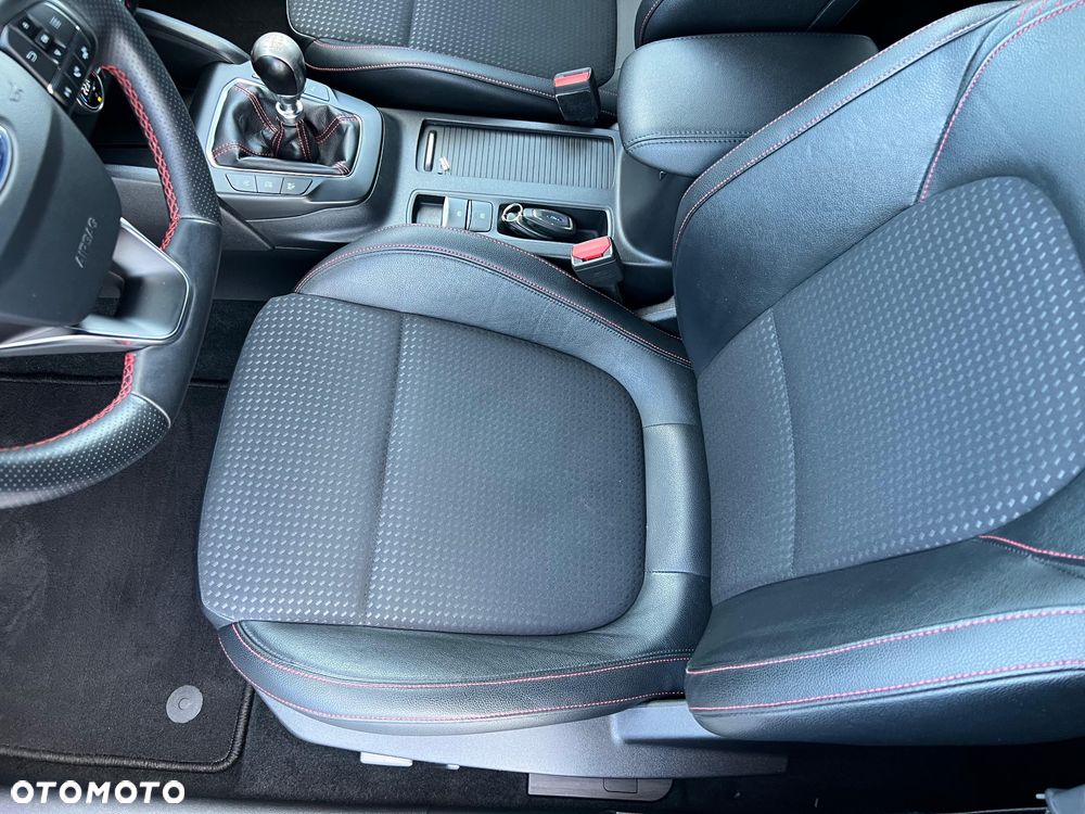Ford Focus 1.0 EcoBoost Start-Stopp-System ST-LINE STYLE - 12