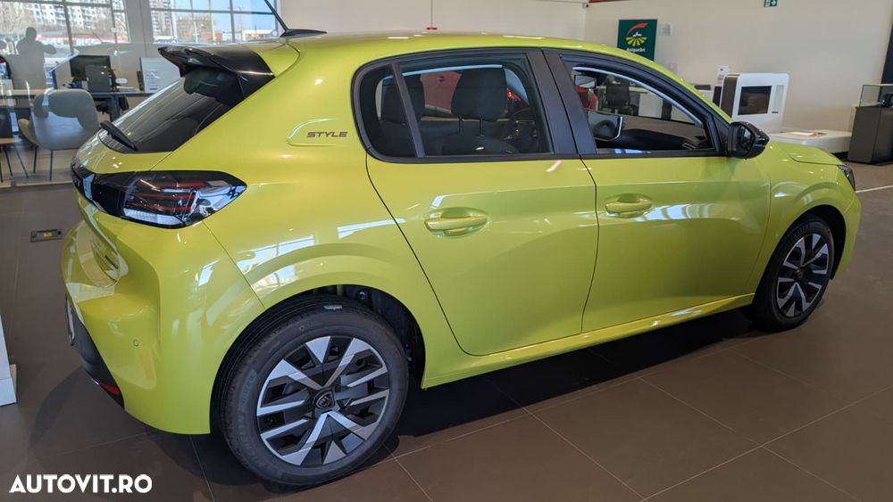 Peugeot 208 1.2L e-DCS6 MHEV Style - 2