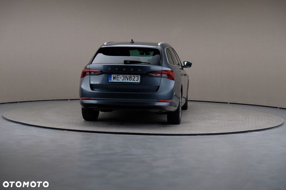 Skoda Octavia 2.0 TDI Style DSG - 5