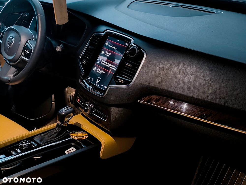Volvo XC 90 T6 AWD Geartronic Momentum - 9