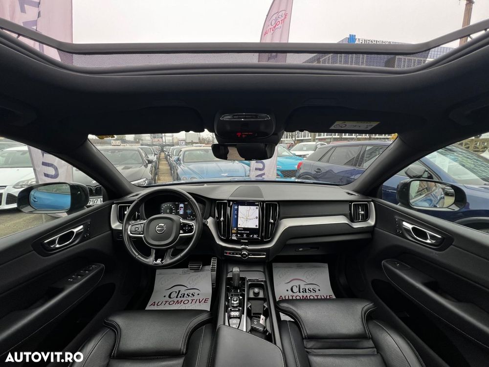 Volvo XC 60 T8 Twin Engine AWD R-Design - 4