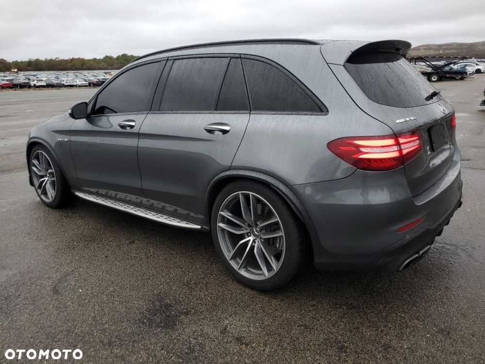 Mercedes-Benz GLC - 12