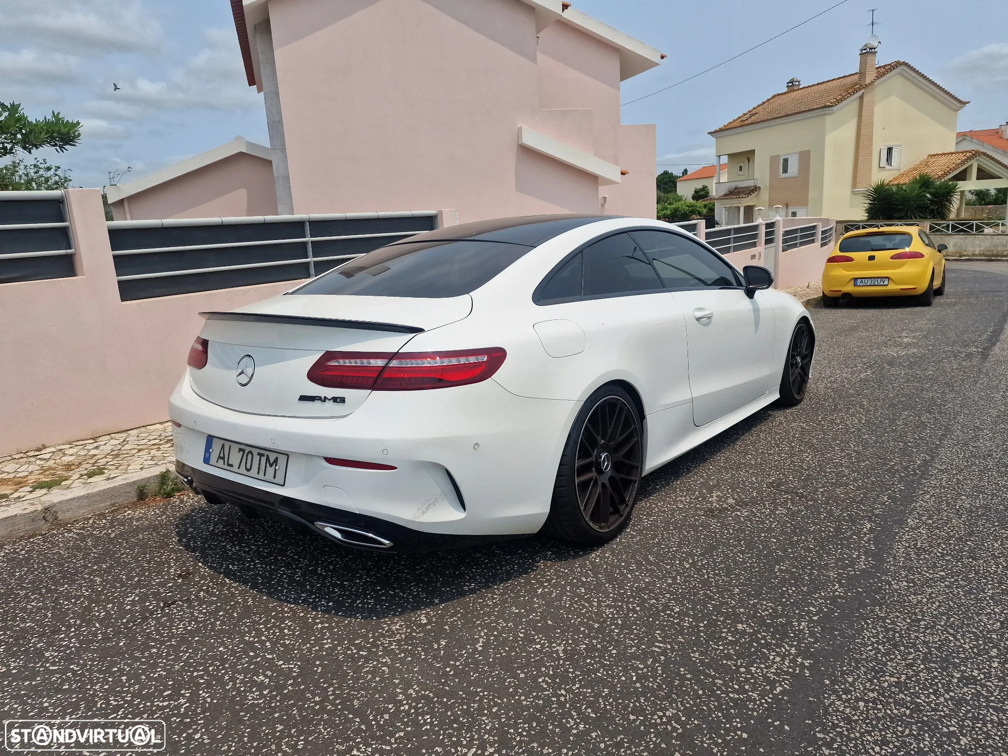 Mercedes-Benz E 220 d Coupe 9G-TRONIC AMG Line - 13