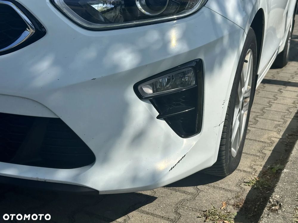 Kia Ceed - 34