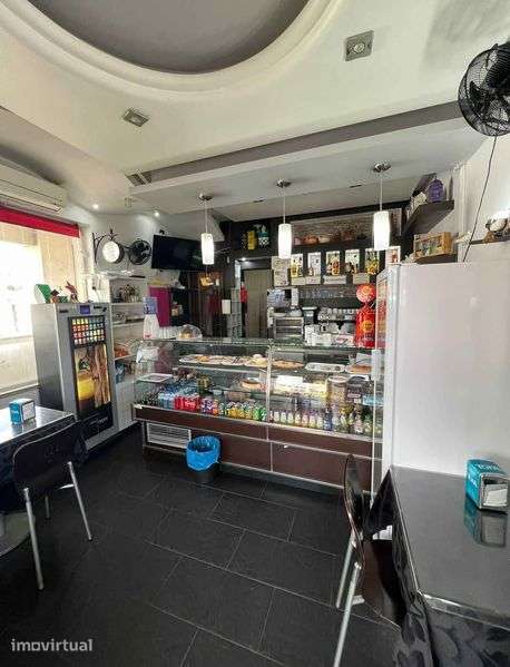 Trespasse excelente oportunidade!Cafe em Almada - Grande imagem: 3/8