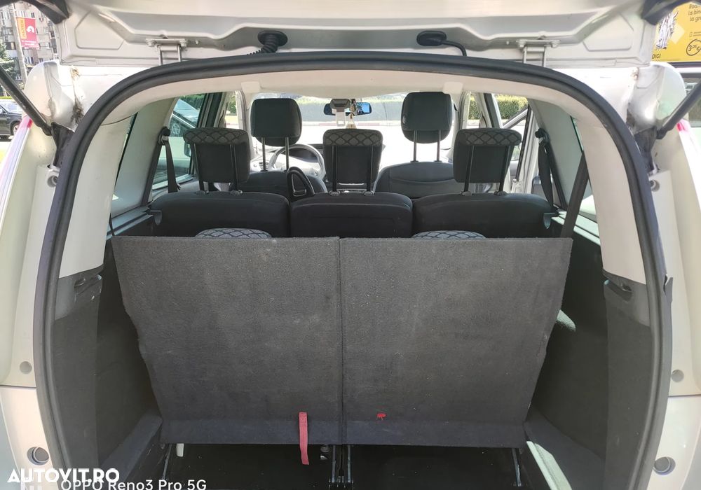 Renault Grand Scenic 1.9dCi Privilege - 8