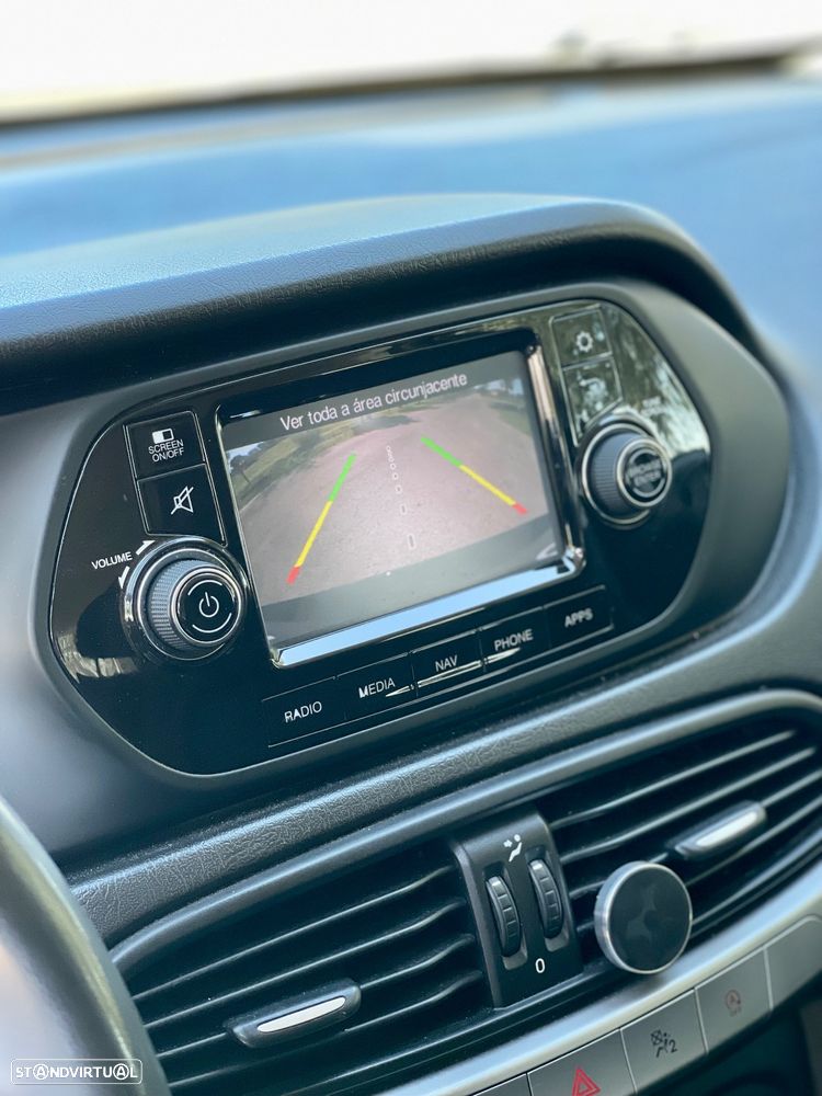 Fiat Tipo Station Wagon 1.3 M-Jet Lounge - 16