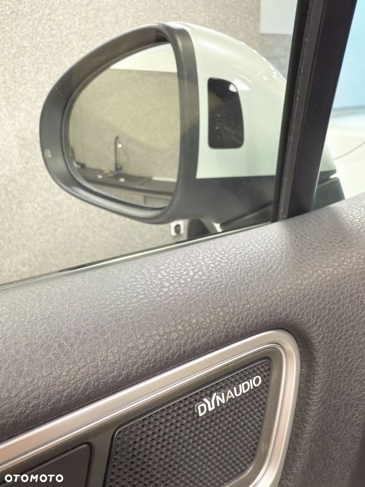 Volkswagen Touareg 3.0 V6 TDI SCR Blue Motion DPF Automatik Terrain Tech Executive Edition - 17