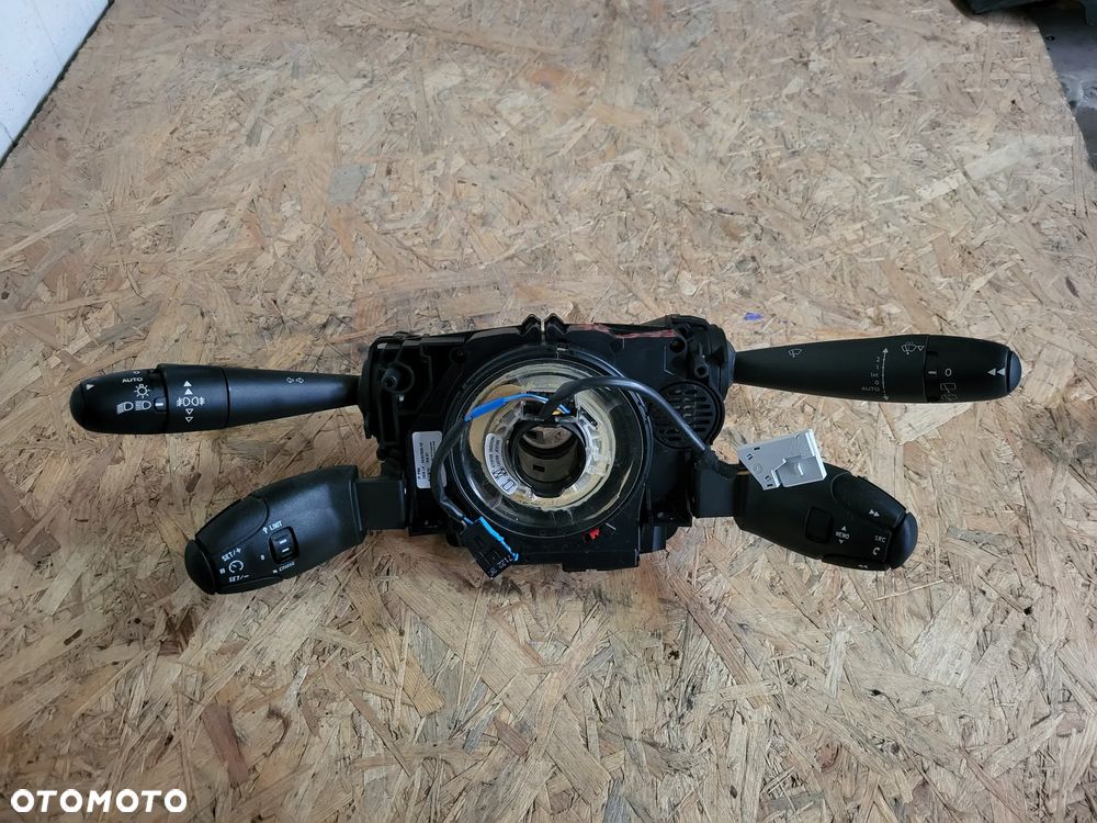 Przełącznik zespolony Peugeot 3008 I - 1