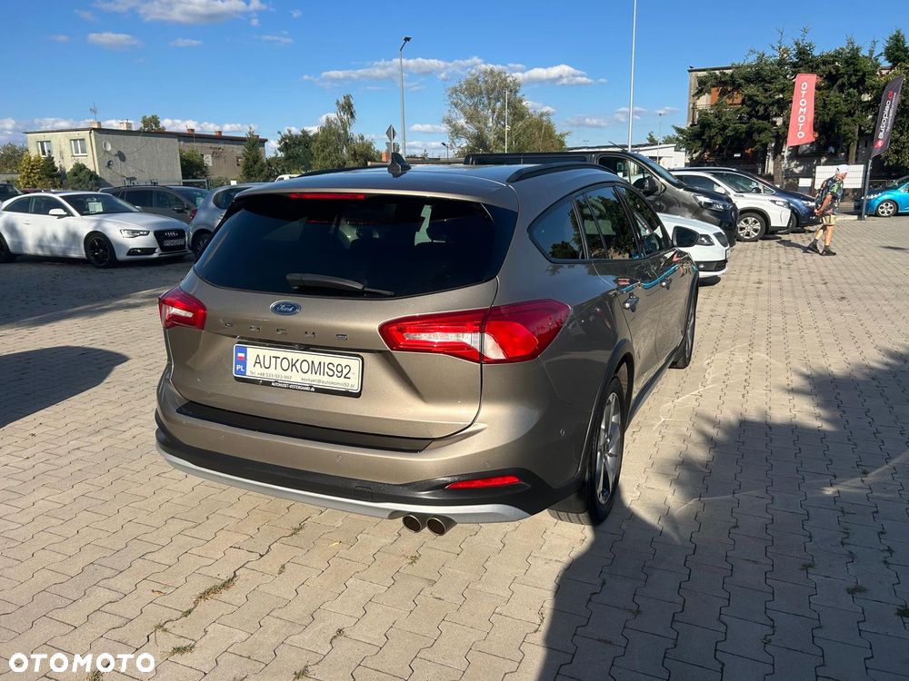Ford Focus 1.5 EcoBoost Active - 8