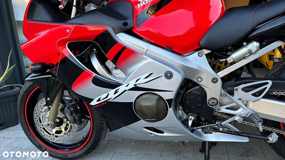 Honda CBR - 17