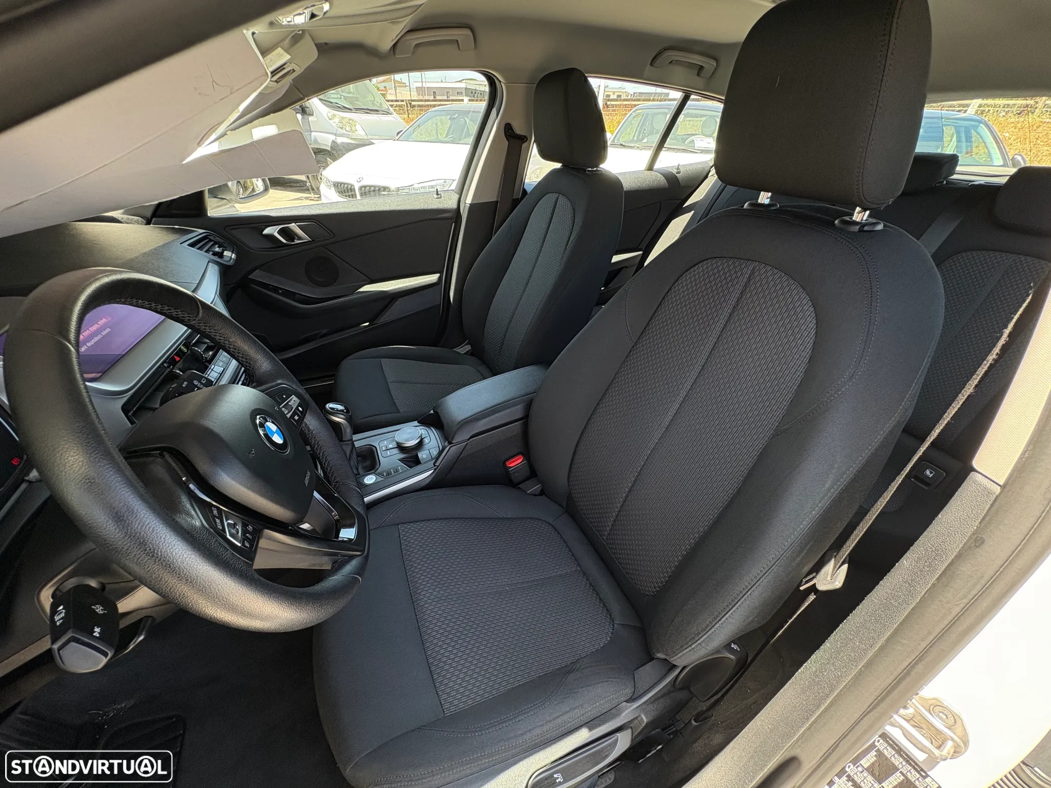 BMW 116 d Pack Essence - 12