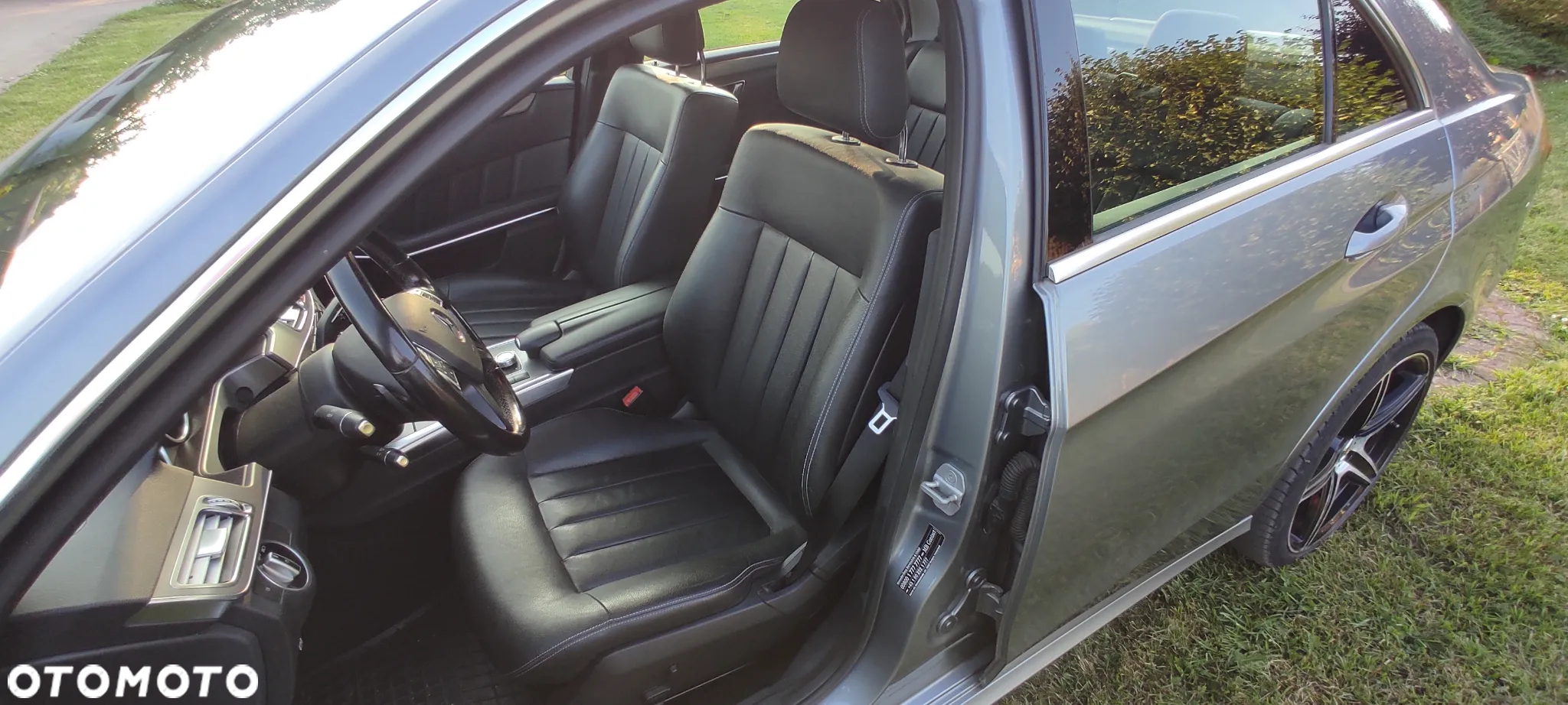 Mercedes-Benz Klasa E 350 BlueTEC 4Matic 7G-TRONIC - 17