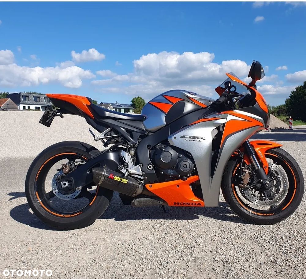 Honda CBR - 3