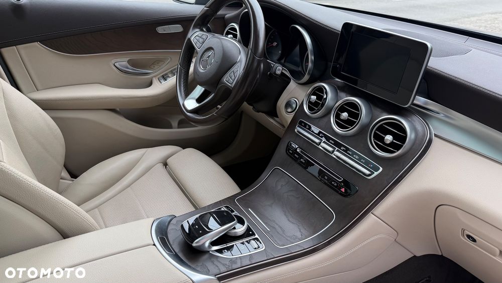 Mercedes-Benz GLC - 7