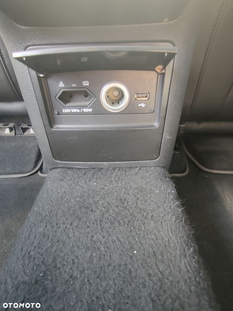 Skoda Superb 2.0 TDI 4x4 L&K DSG - 24