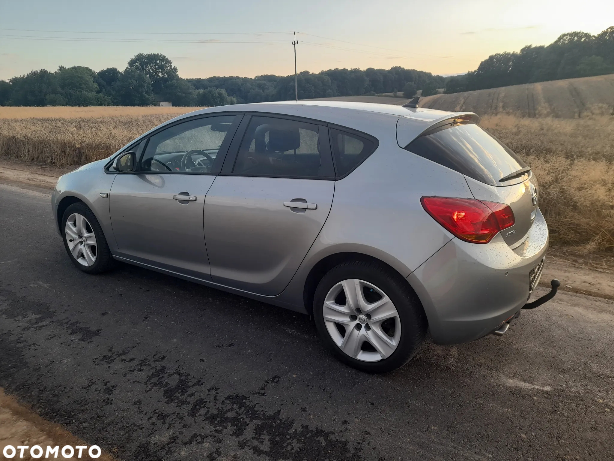 Opel Astra IV 1.4 T Cosmo - 8