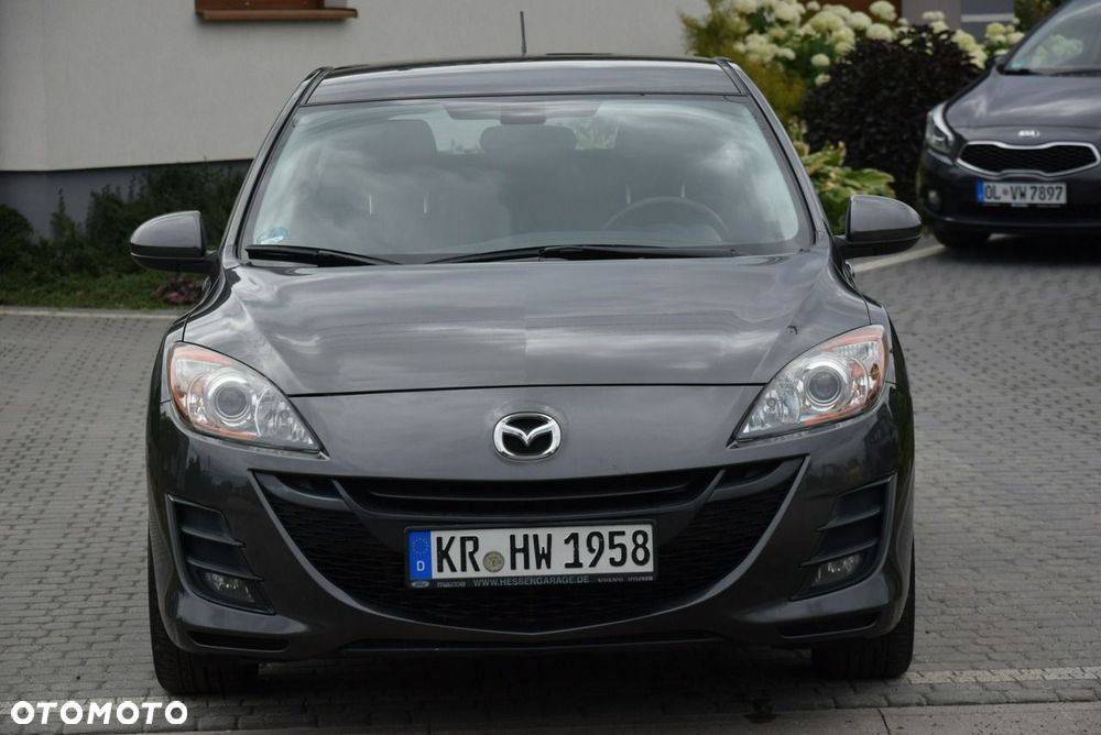Mazda 3 1.6 Active + - 2