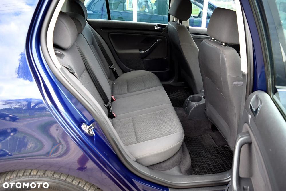 Volkswagen Golf V 1.9 TDI Comfortline - 8