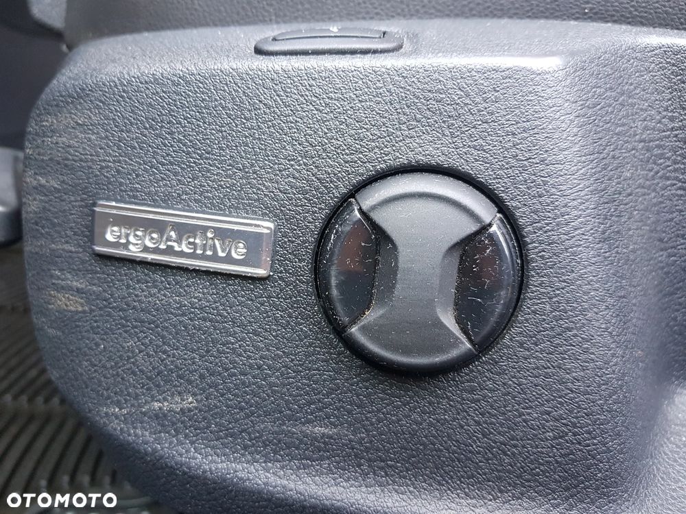 Volkswagen Golf 1.6 TDI BlueMotion Technology Comfortline - 14