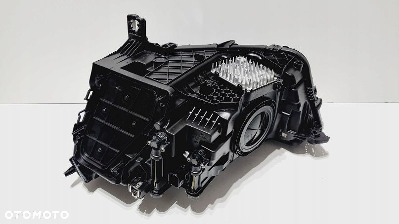 REFLEKTOR PRAWY FULL LED AUDI Q3 83A941012 EUROPA - 4