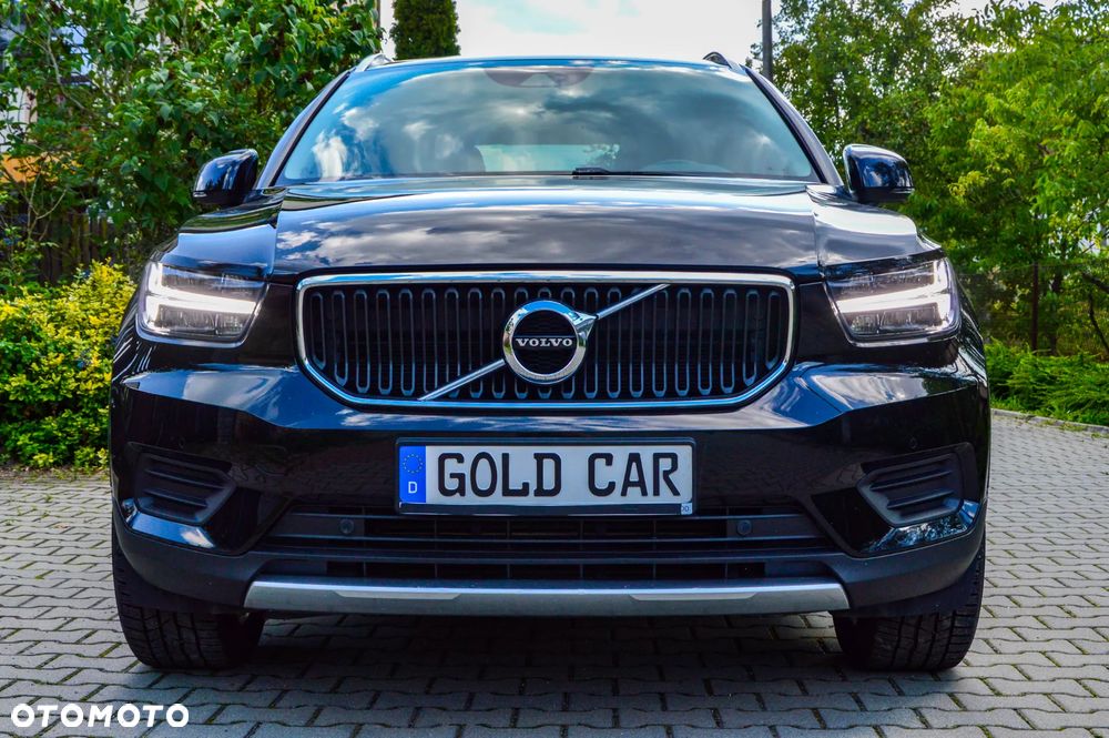 Volvo XC 40 T3 Momentum - 4
