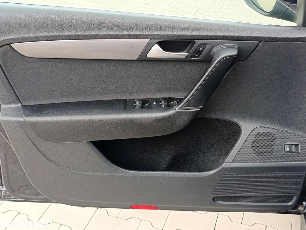 Opel Insignia - 15