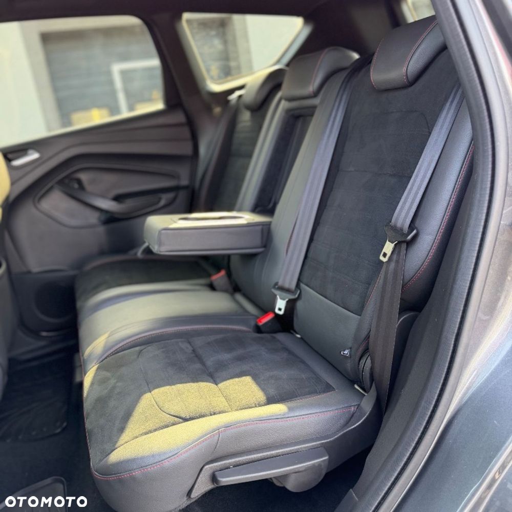 Ford Kuga - 24