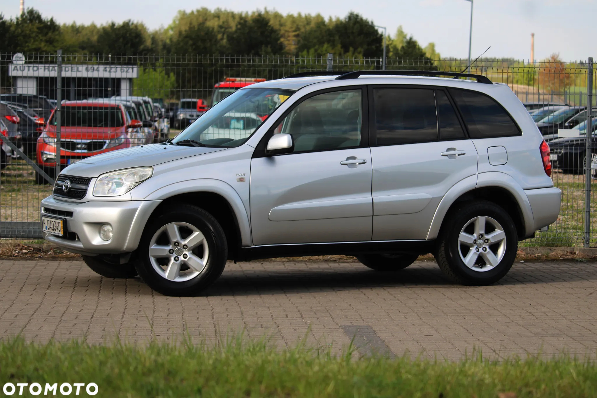 Toyota RAV4 - 4