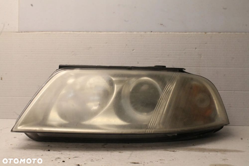 VW PASSAT B5 LIFT 00R- LAMPA LEWA REFLEKTOR LEWY PRZÓD - 1