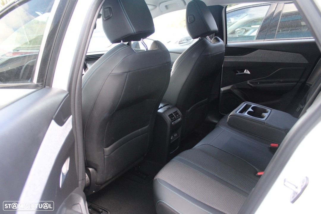 Peugeot 308 SW 1.2 PureTech Allure Pack EAT8 - 17
