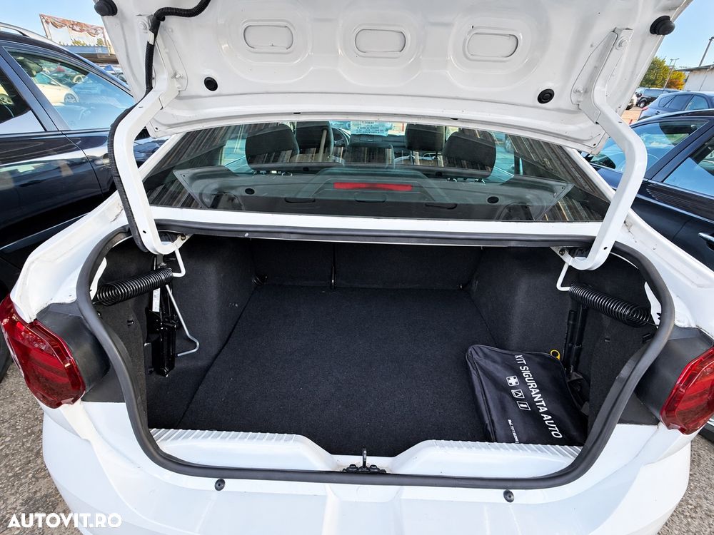 Dacia Logan - 11
