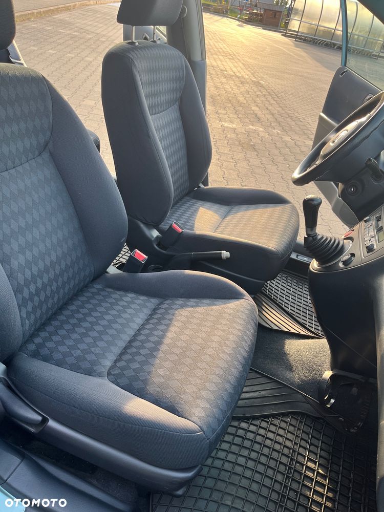 Honda Civic 1.4i S - 11