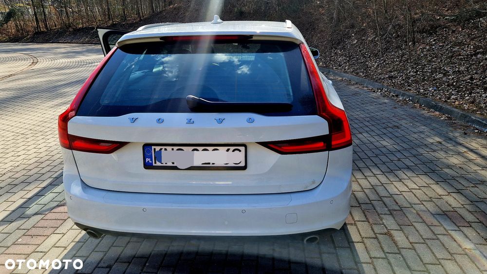 Volvo V90 D4 Momentum - 3