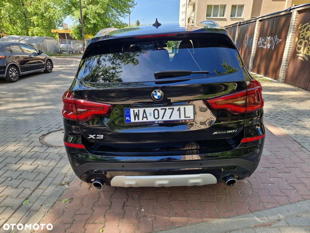 BMW X3 xDrive30i GPF Luxury Line - 4