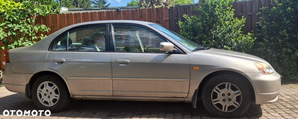 Honda Civic 1.6i ES - 5