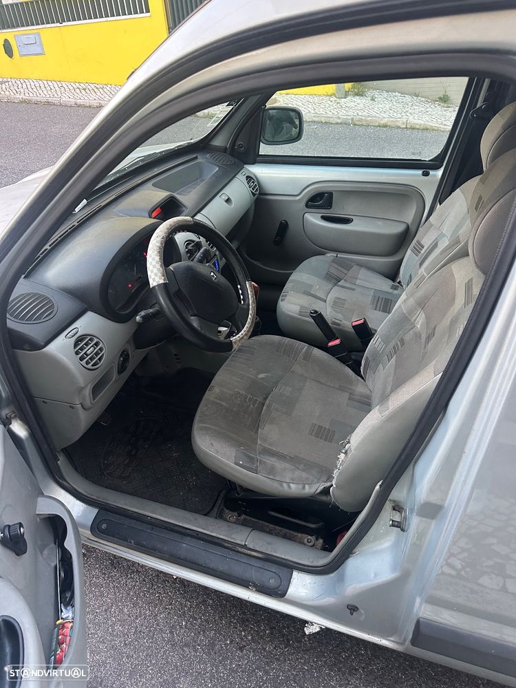 Renault Kangoo 1.5 dCi Pack - 8