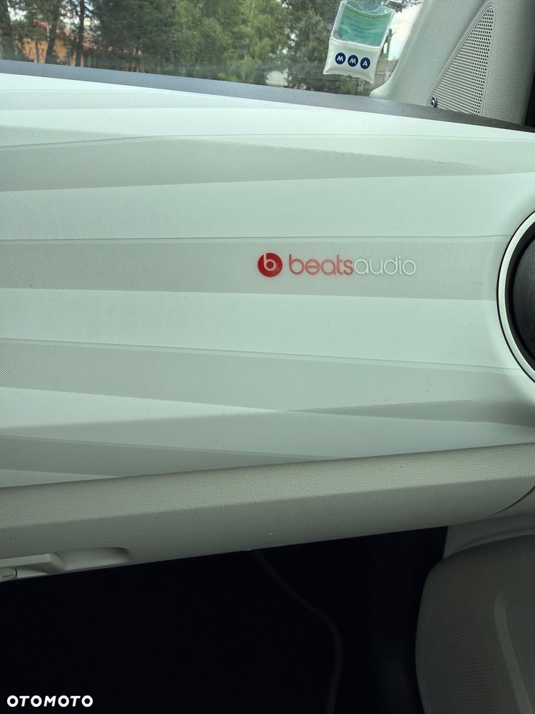 Volkswagen up! (BlueMotion Technology) beats - 14