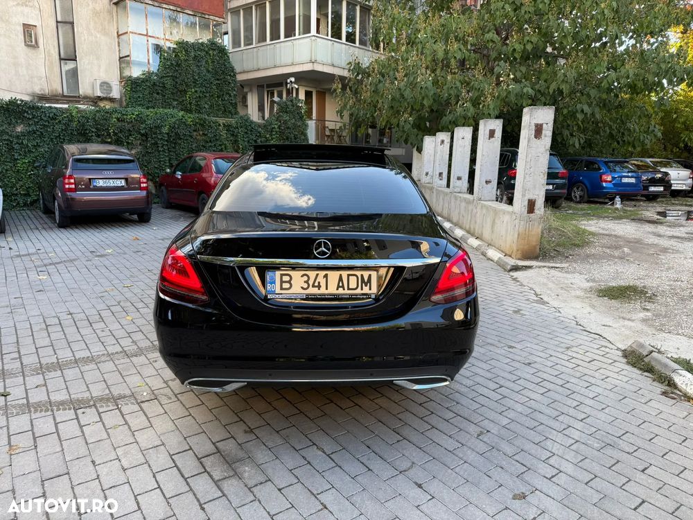 Mercedes-Benz C 220 d 4Matic 9G-TRONIC Exclusive - 3