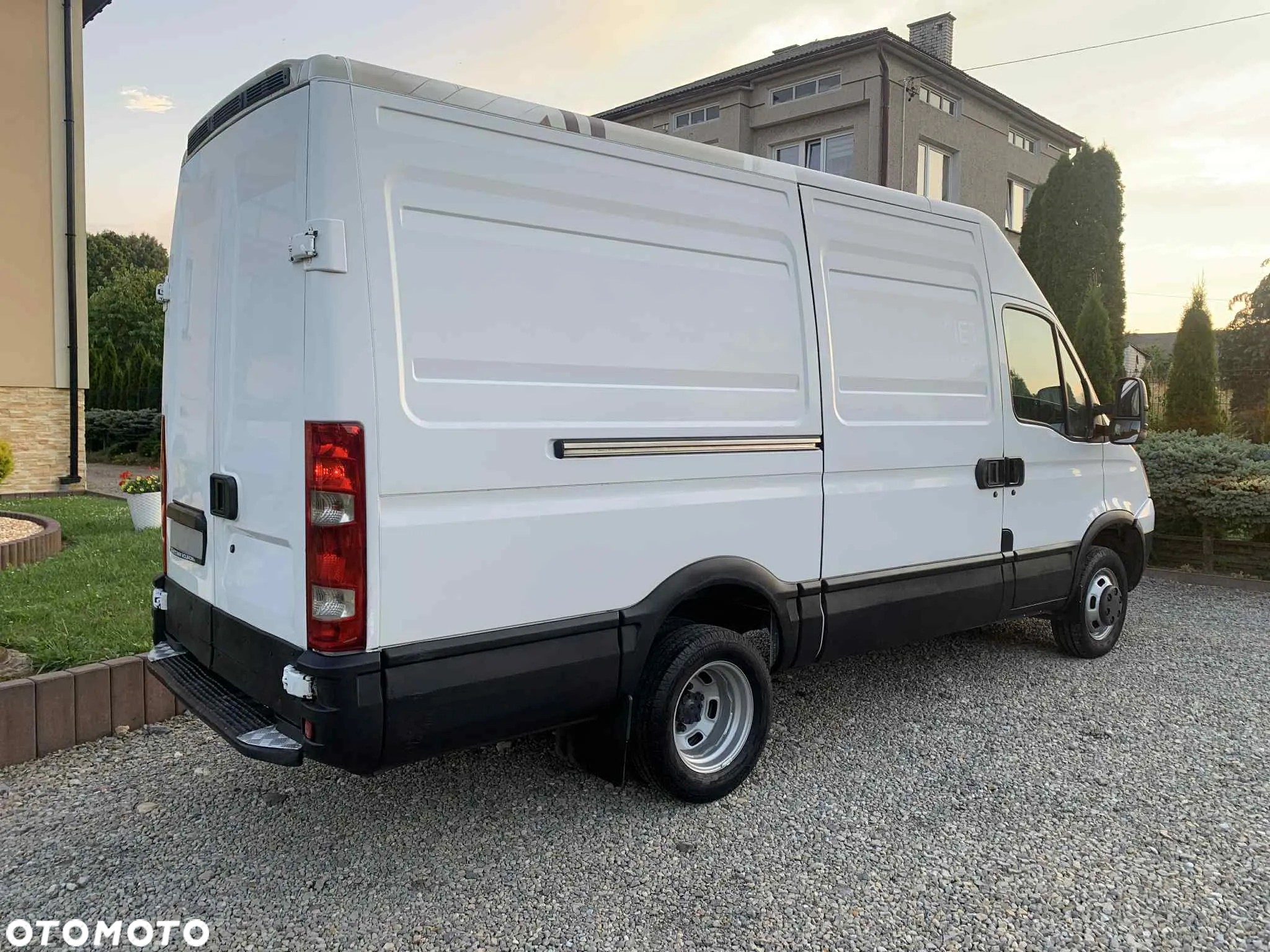 Iveco Daily 35C15 L3H3 - 11
