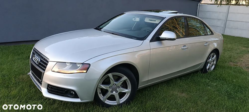 Audi A4 Limousine - 4