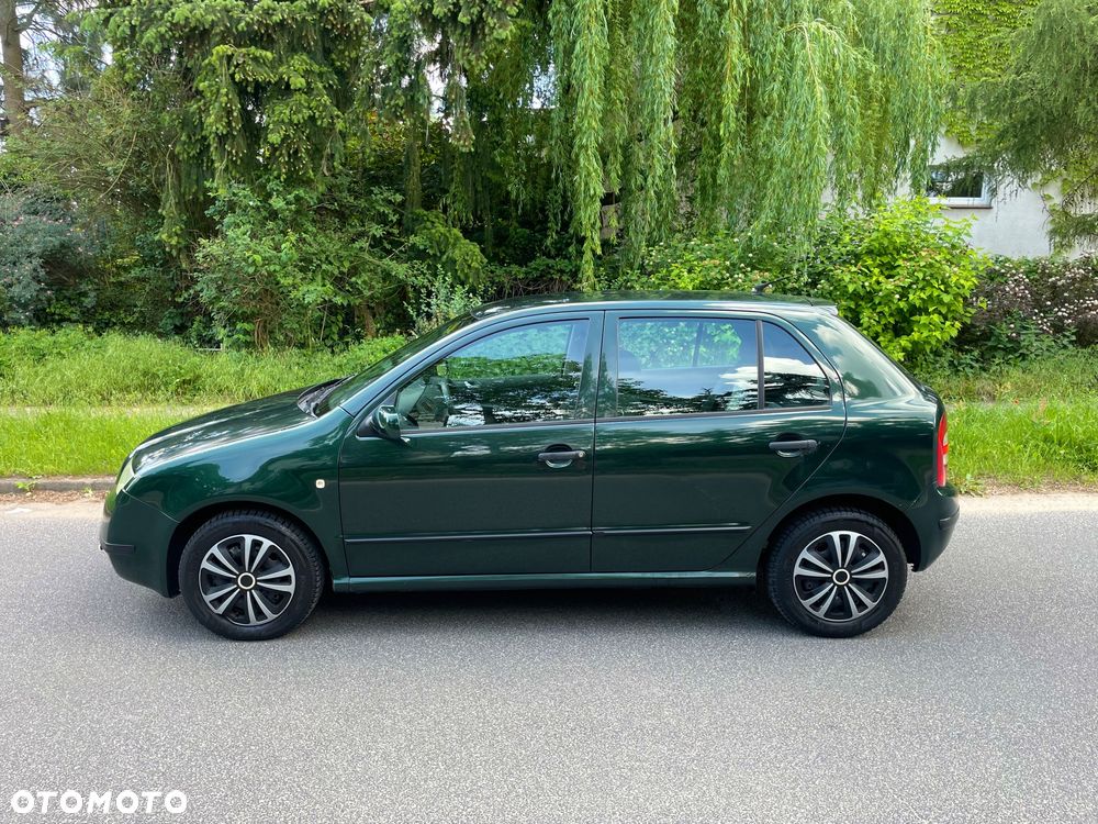 Skoda Fabia 1.2 HTP Extra - 2