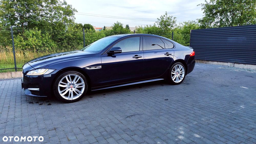 Jaguar XF 2.0 i4D R-Sport - 15
