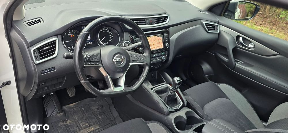 Nissan Qashqai 1.3 DIG-T Visia - 7