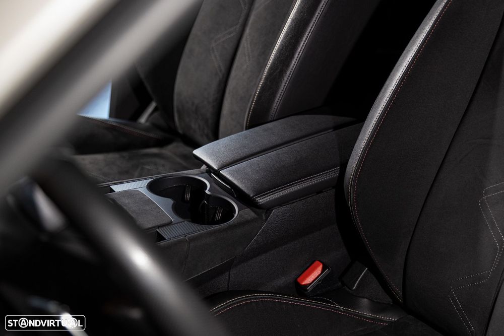 DS DS7 Crossback 1.5 BlueHDi Performance Line EAT8 - 31