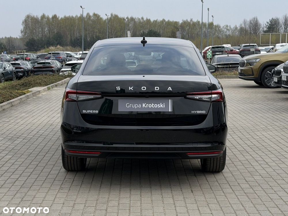 Skoda Superb 1.5 TSI mHEV Selection DSG - 6