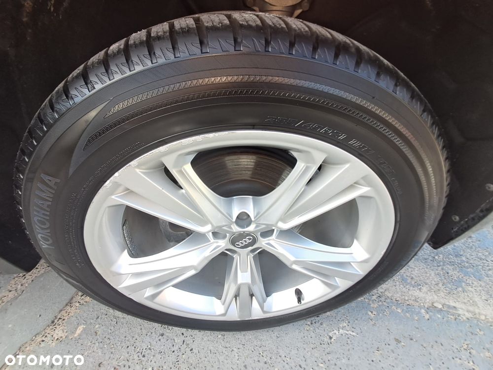 Audi Q8 55 TFSI quattro tiptronic - 35