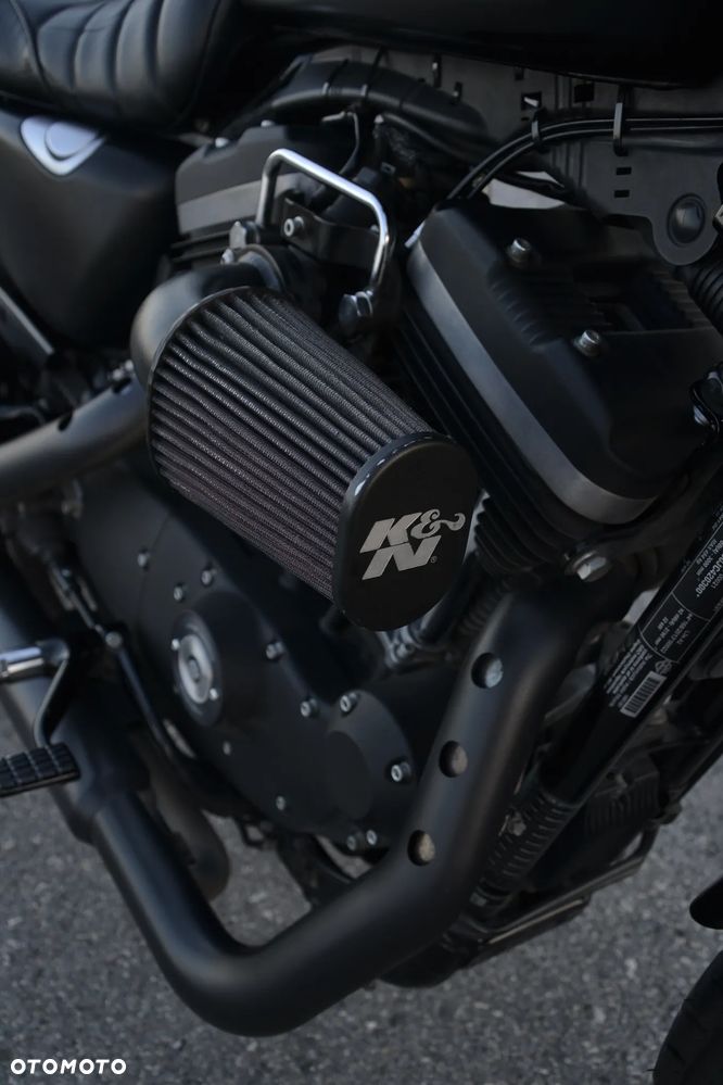 Harley-Davidson Sportster Iron 883 - 10