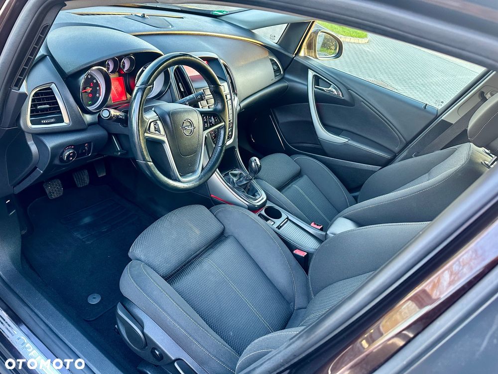 Opel Astra 1.4 Turbo Color Edition - 18